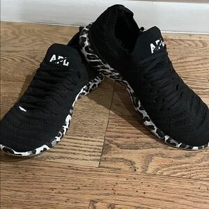 APL Black Knit TechLoom Wave Running Shoes w/Black-and-White Leopard Midsole NF